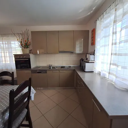 Zara בית נופש