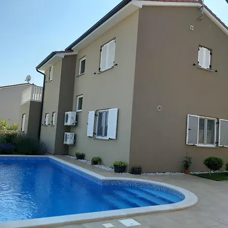 Holiday home Zara